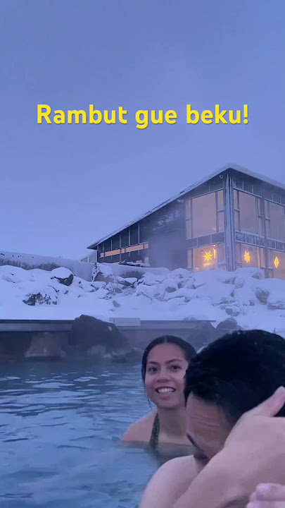 Berendam air panas di suhu -12°C ternyata bisa bikin rambut beku ya 🤣 #iceland #myvatn #thermalbath