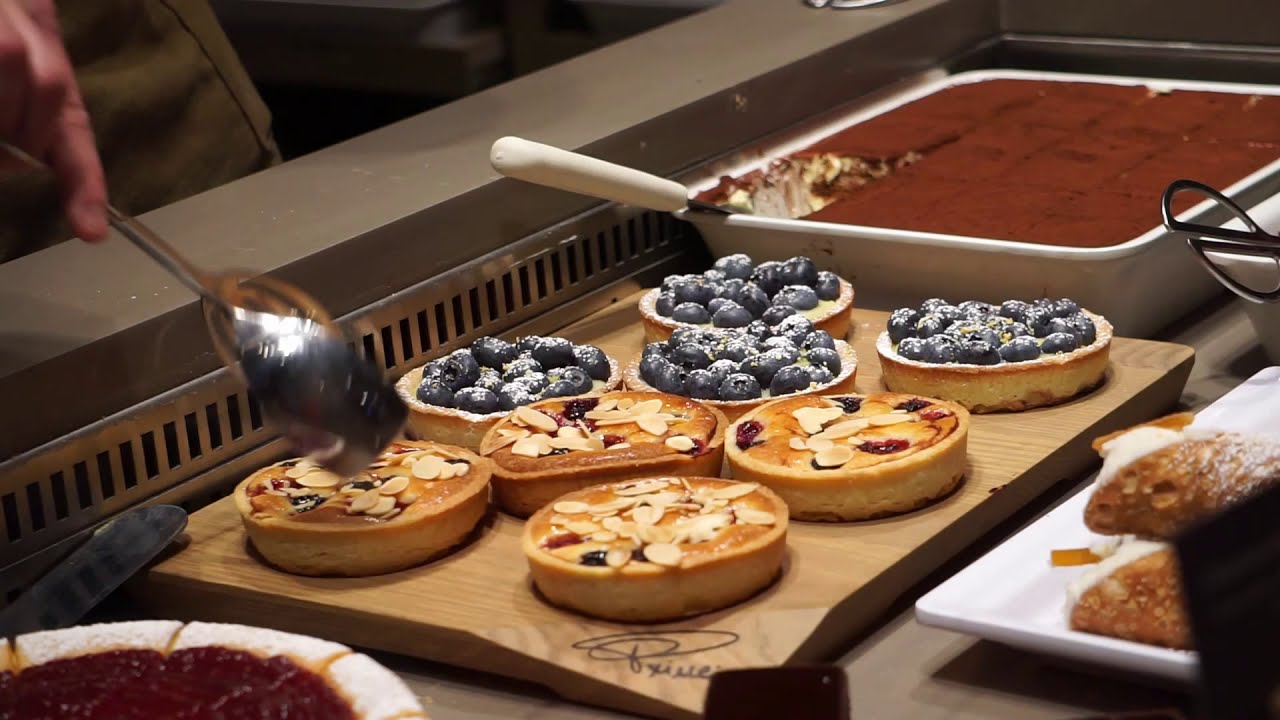 🇺🇸 Walking Tour Inside of Starbucks Reserve Roastery  Chicago