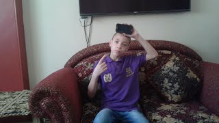 تحدى لعبه (موبايلك على راسك) screenshot 3