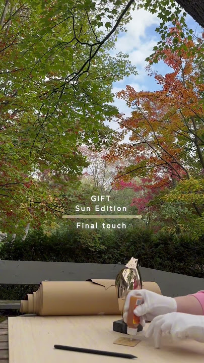 Velvet underside for a bronze on granite — “Gift” Sun Edition (display finish)