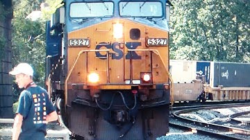 Friendly Engineer, New 3023, & SD70MAc CSX Train