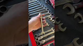 I Love Tools! # 22 GearWrench 12 Point Flex Head Ratcheting Combination Wrench Set