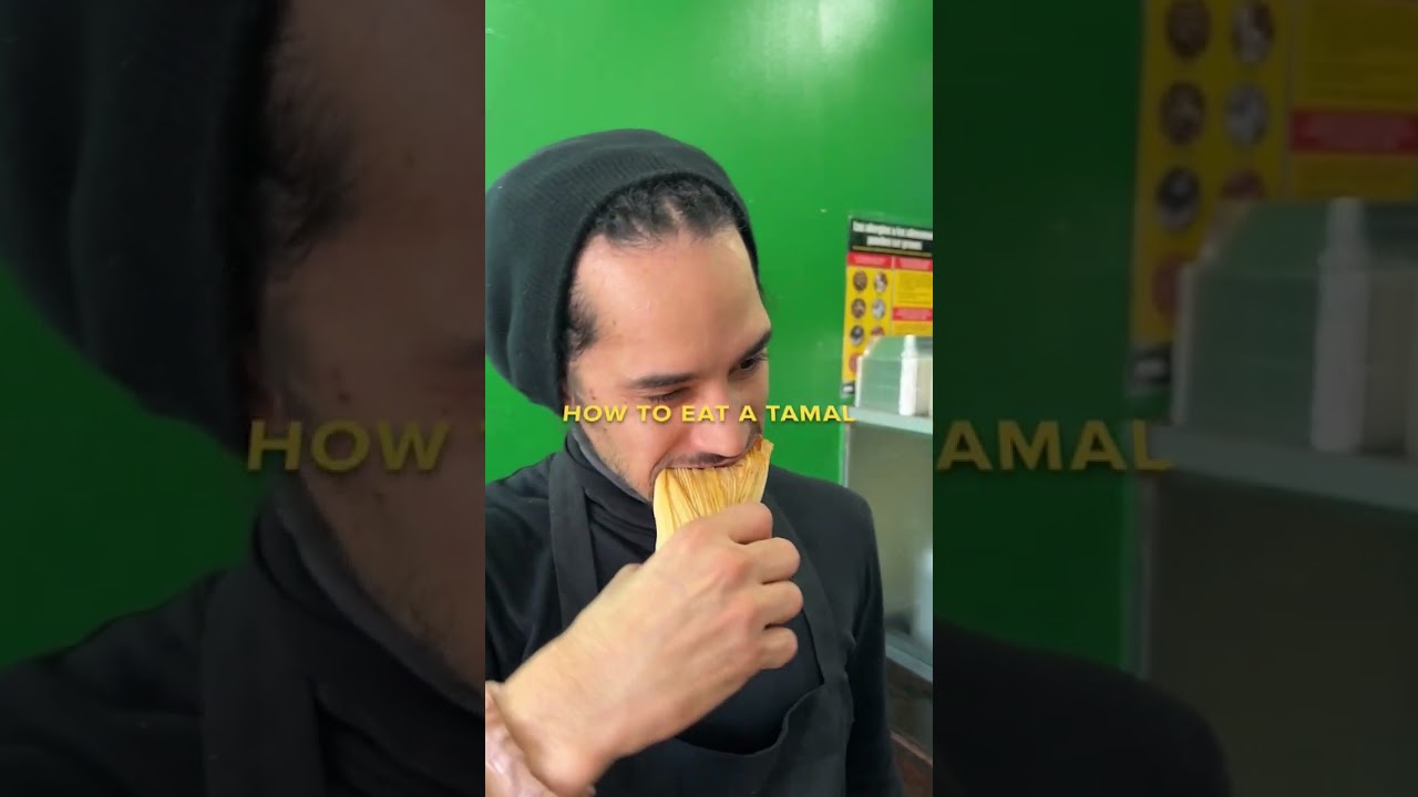 How to eat tamales 😁🫔