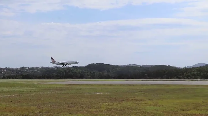 Virgin Aus 🛬 B737NG RWY32 OOL #deanosaviation25 #planespotting #goldcoastairport #crosswinds #ybcg