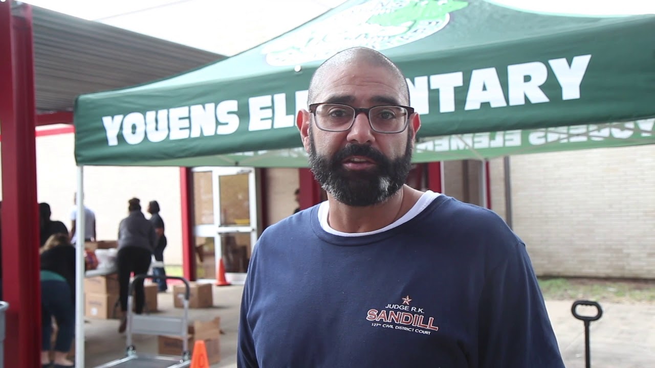 Judge Sandill Houston FoodBank thanksgiving giveaway