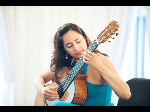 Mexican guitarist Zaira Meneses performs "La llorona"