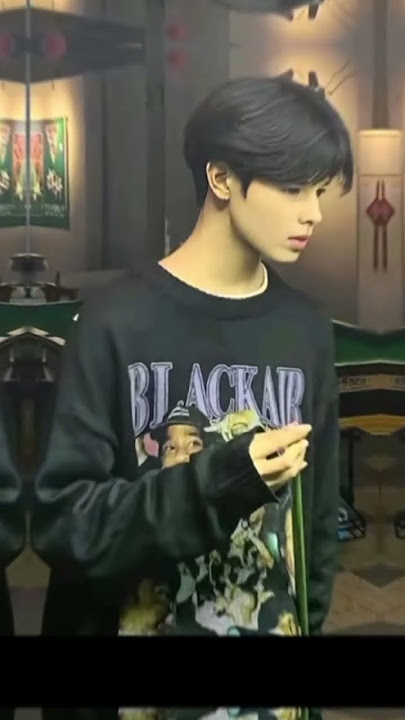 Kosta ganteng banget