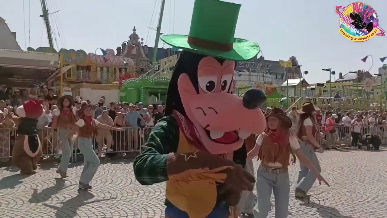 cortège du 15 Août 2025 à Cambrai  a la conquête de l'ouest