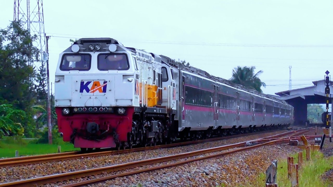 TOP SPEED‼️DI STASIUN KARANGANYAR KEBUMEN TOPI SAYA PUN TERPENTAL SAKING NGEBUTNYA
