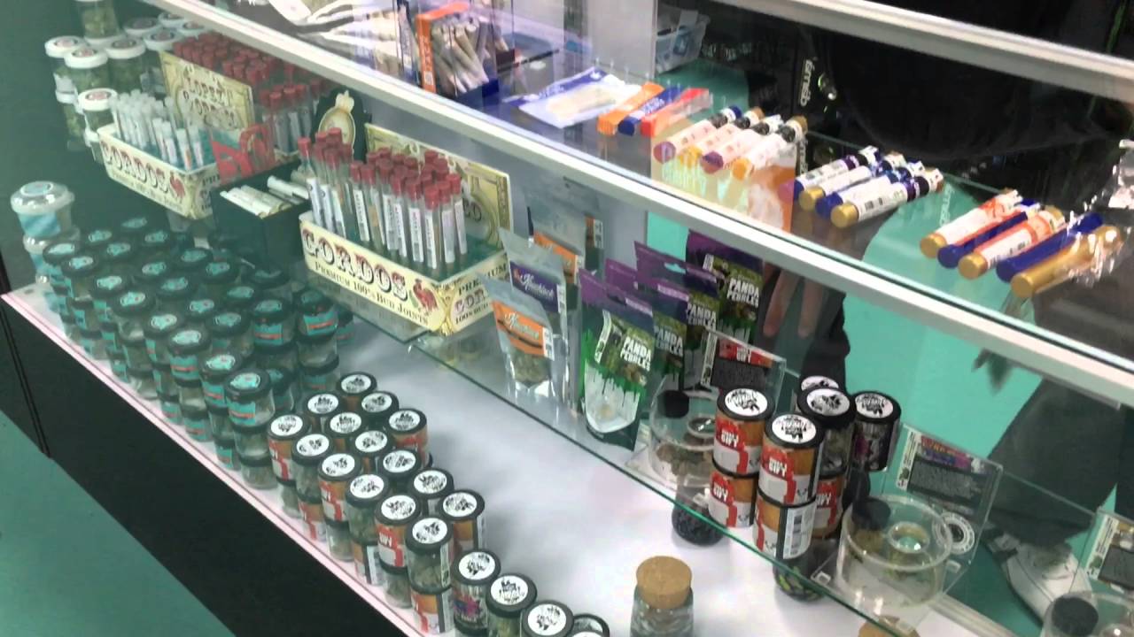 Lucky Leaf Co Bill Toney's Dope Show 