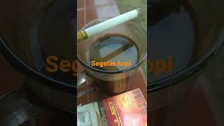 BOOMERANG SEGELAS KOPI