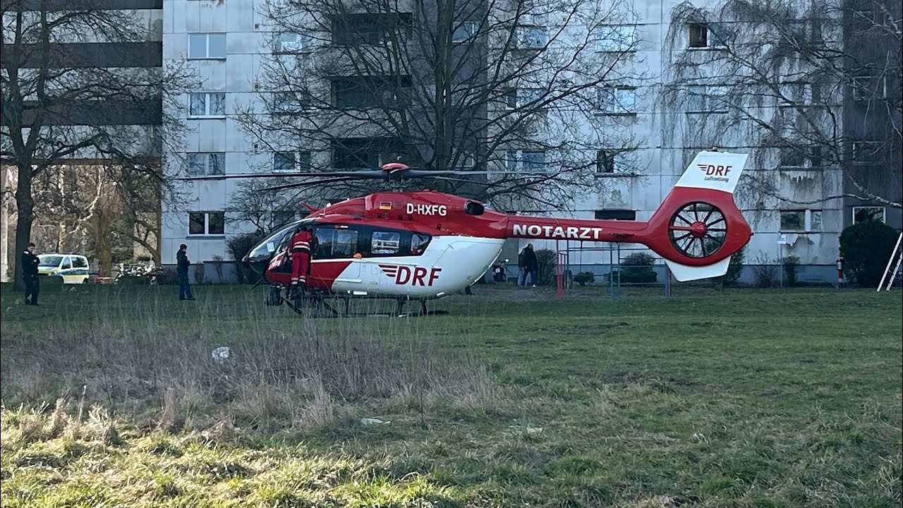 Christoph 100 landet in Spandau #einsatz #lebensretter #helicopter