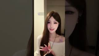 💤 Sleepy Girl ASMR 😴 Relax with Me Until You Doze Off