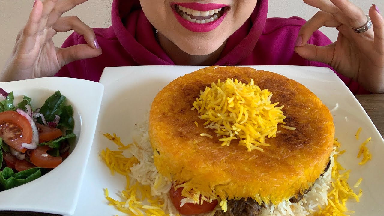 Asmr eating Tahchin with kebab| Persian food mukbang|موکبانگ کباب لاپلو با ته دیگ زعفرانی