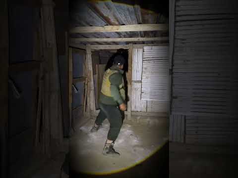 الرجل المسجور يضرب المغامر اكسبلور الجن