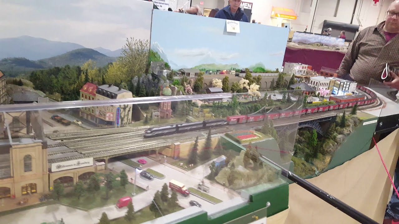 Amherst Railroad Hobby Show 2020 Lap around Northeast NTrak