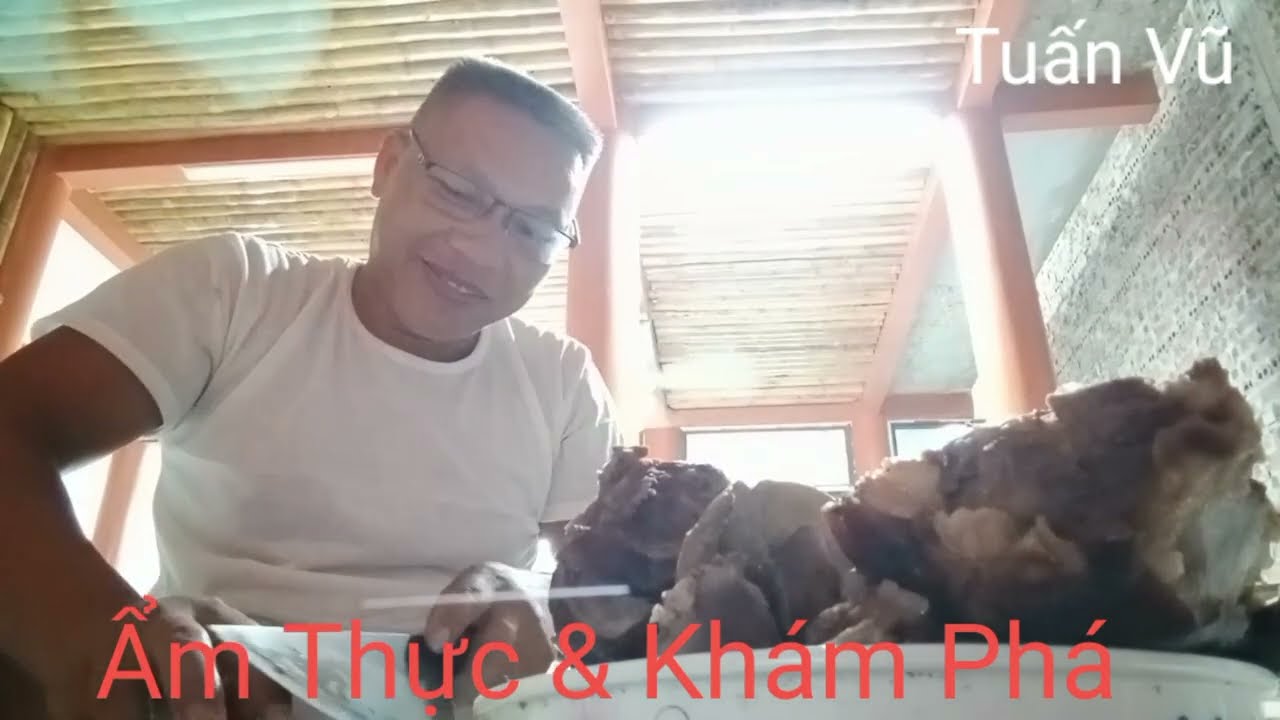Thịt Chó Thui Rơm, Cầy Tơ Đủ Món - YouTube