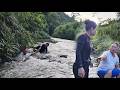 CEO Phu was in danger while helping Hong pick up stones from the stream.