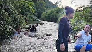 CEO Phu was in danger while helping Hong pick up stones from the stream. screenshot 2