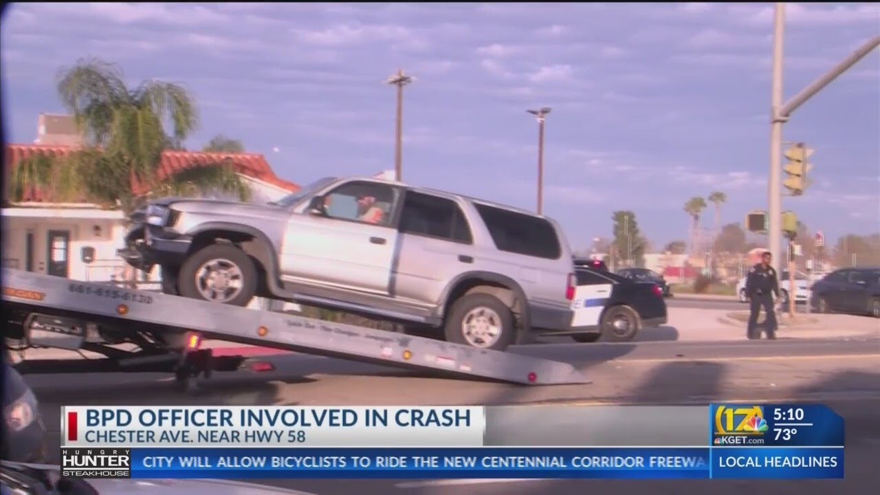 BPD officer involved in crash on S. Chester Ave. - YouTube