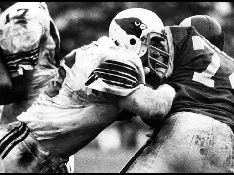 Ref:so43Mp_2AzE 1976 St. Louis Football Cardinals: Conrad Dobler vs. Merlin Olsen