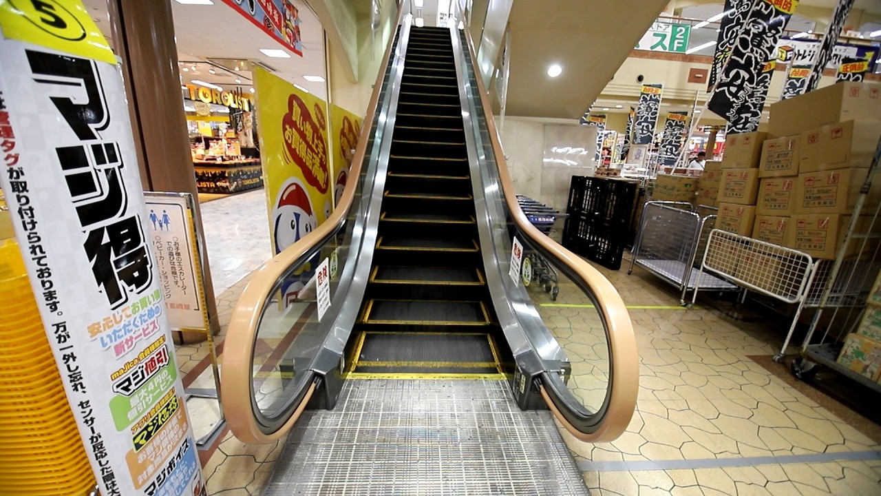 【日立製】ラパーク岸和田　昇りエスカレーター