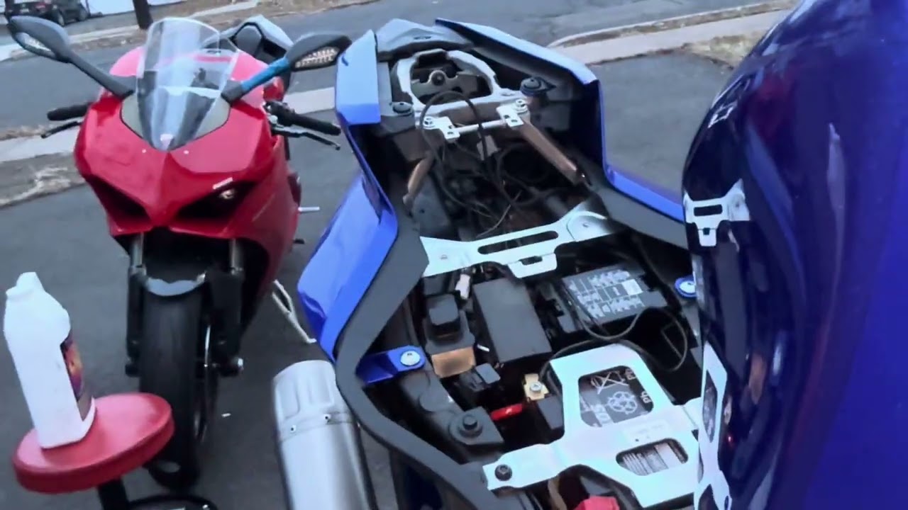 2025 Yamaha R9 ECU Removal - Quickest Way