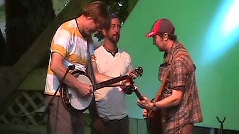 2010 Northwest String Summit (Sun) Yonder Mountain String Band II - 8. No Expectations