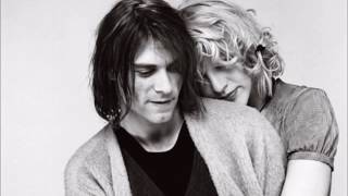 Video thumbnail of "Kurt Cobain - And I Love Her (sub-español)"