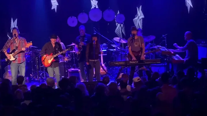 Cosmic Charlie - Floyd Melody - featuring Courtney...