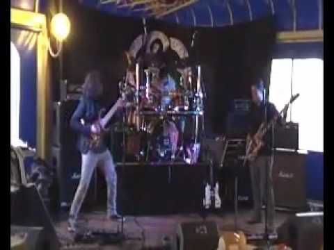 DAHLIA IN NOIR - Dahlia (live)