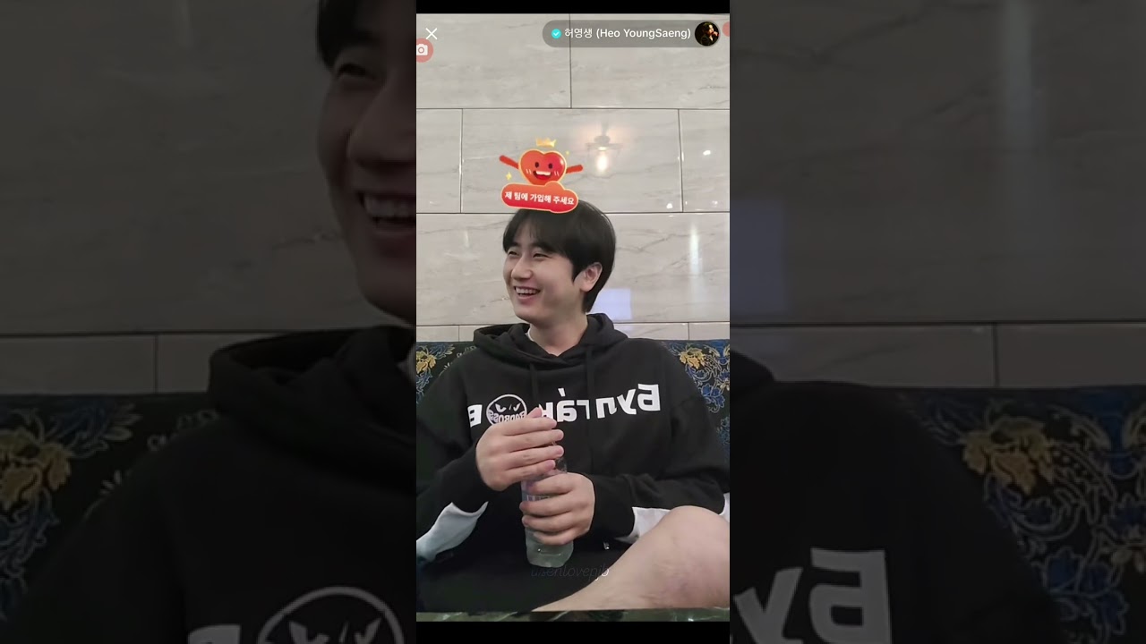 Heo Youngsaeng  허영생 live on TikTok  (17.10.2024) korea time part (1/2)
