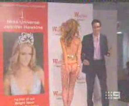 jennifer hawkins dress falls off Jennifer Hawkins talks about THAT 2004 skirt slip which left her bottom exposed