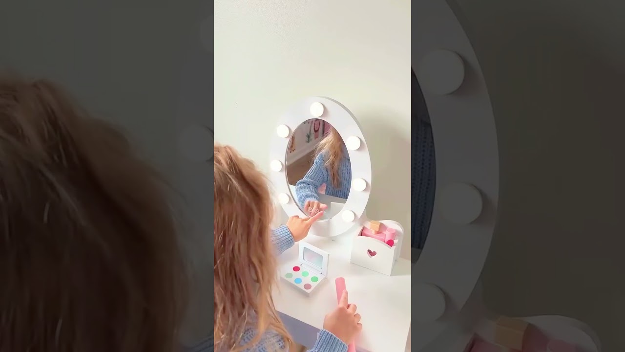 Little Glam Station. ✨ Kids Vanity & Makeup Set Unboxing 