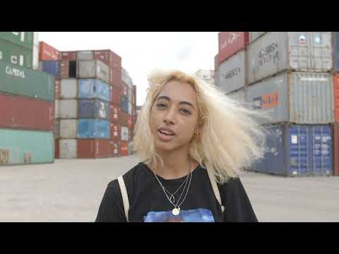 Red Robyn -