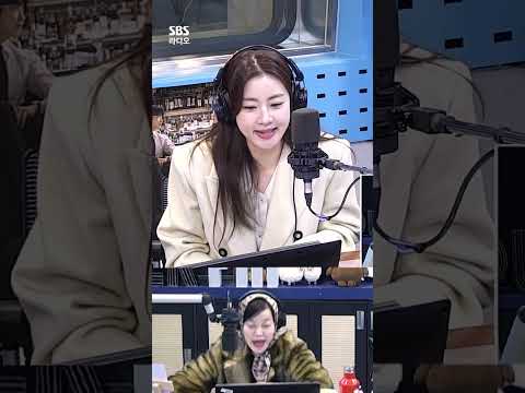<strong>강소라의</strong> 뼈 때리는 조언에 별안간 수제비 먹다가 목이 멘 청취자😣 | 최화정의 파워타임