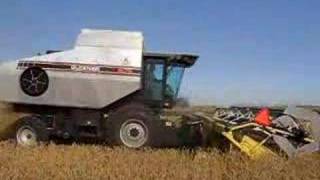 gleaner R72