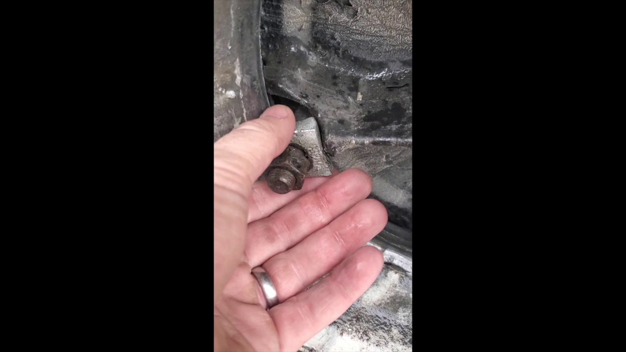 Loose Wheel Nuts (wheel fasteners)