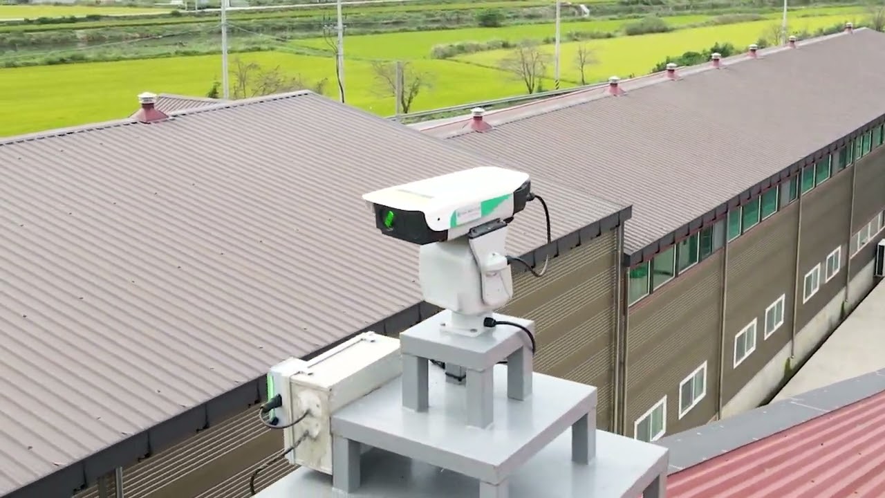 Apple farm in South Korea prevent bird damage with the AVIX Autonomic laser bird deterrent