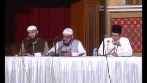 أنظر ماذا حدث بکاء الطفل أثناء تلاوة القران طفل يقرأ القرآن ثم يبكي مؤثر جداً