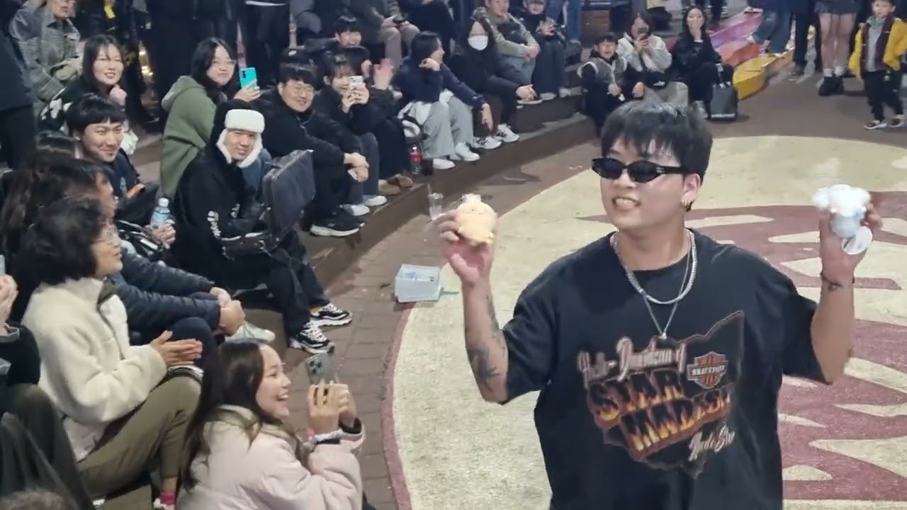 2026.02.28 홍대버스킹 1존 홍대걷고싶은거리 버스킹 댄스팀 안녕하세희현진 공연영상 