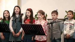 Video thumbnail of ""IMI PLACE BIBLIA"-Grupul de copii al bisericii Maranata Bergamo"