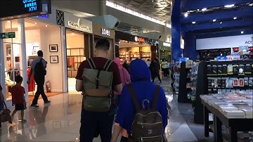 #8. BANDARA SOEKARNO HATTA TERMINAL 3 KEREN DAN BESAR BANGET
