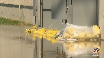 Thumbnail of Atchafalaya river on the rise near Morgan City