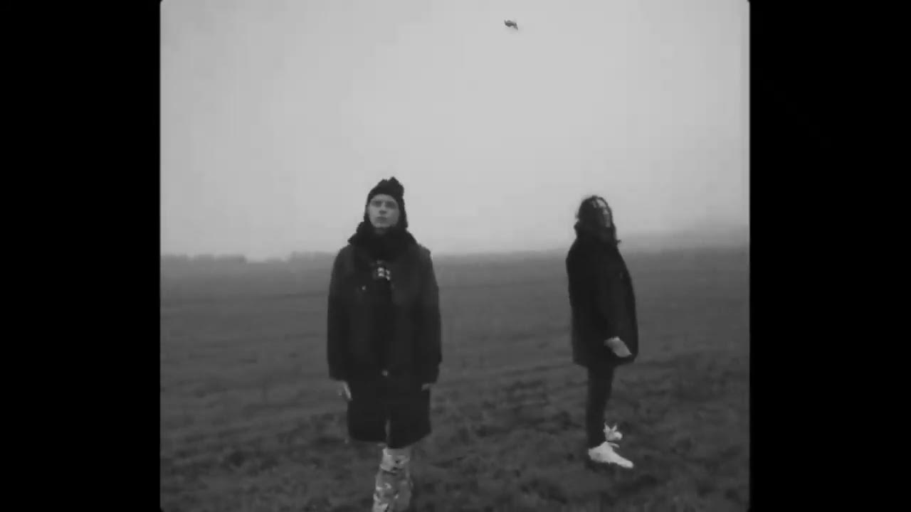 Pharaoh я помню. Bones и фараон. я помню как мы сожгли письма у канала pharaoh. слова песни я рисую белым мелом. Pharaoh phosphor.