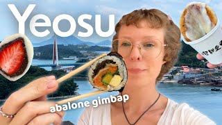 I'm in love with Yeosu 🌊 [food tour & mural village Korea solo travel vlog] screenshot 4