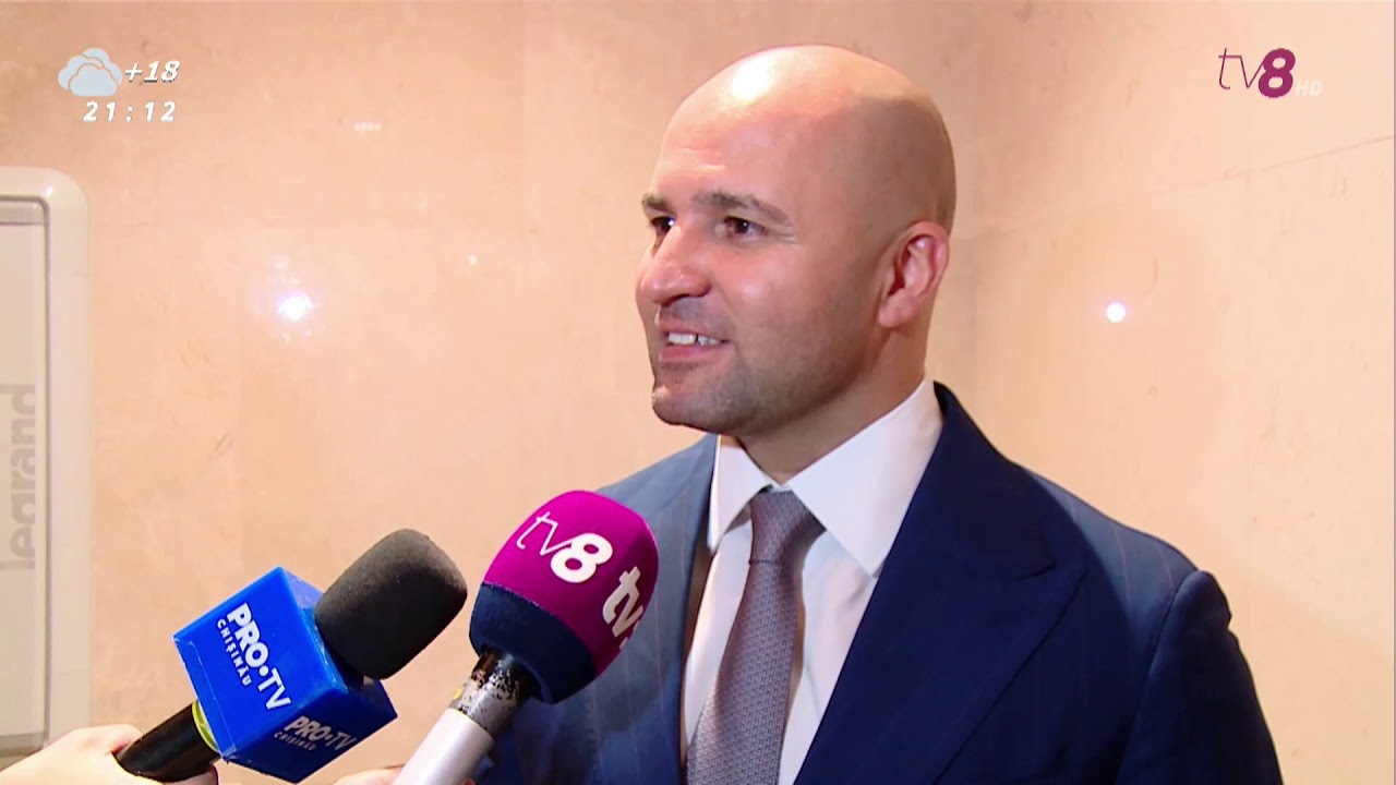 Новости с Яной Степаненко / 03.07.19 / С КЕМ ОБЩАЕТСЯ ПЛАХОТНЮК? tv8 italia