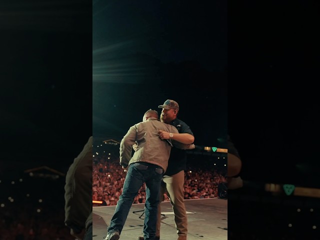 What an honour to join this man on stage at Slane Castle on a song I adore. Thank you @lukecombs