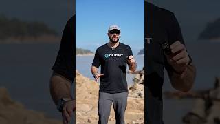 This Tiny Flashlight Does Way More Than It Should