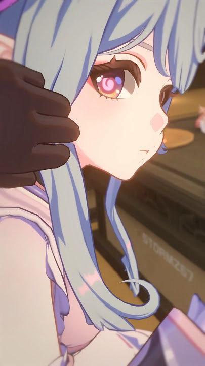 Mizuki wears too much makeup 😂